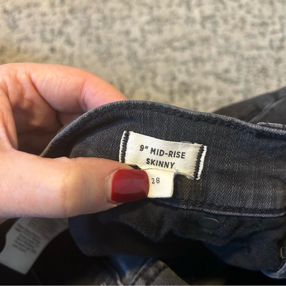 Madewell Black 9” Mid-Rise Skinny Button Up Jeans Size 28 - Picture 7 of 10